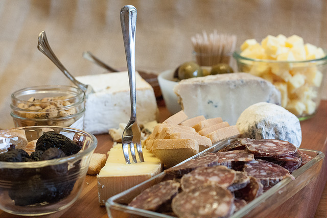 Tips for setting up the perfect cheese and charcuterie board. Use this recipe to build a cheese platter that’s simple to make, looks stunning, and tastes out of this world!