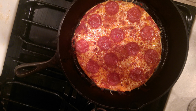 Cast Iron Skillet Bar Pizza